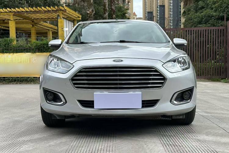 Used Ford Escort 2015 1.5L Automatic Fashion Model