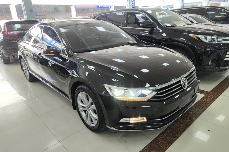 Used Volkswagen Magotan 2018 330TSI DSG Luxury Model