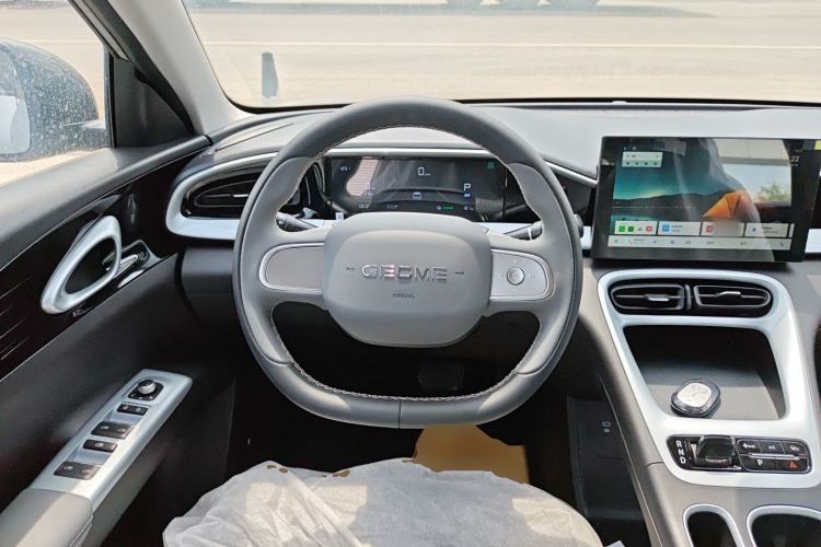 Used Geely Galaxy Geome 2026 Model 310km Youth Edition Steering Wheel
