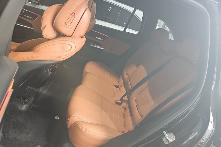 Used Mercedes-Benz GLC 2026 GLC 260 L 4MATIC Classic Edition Left Rear Seat