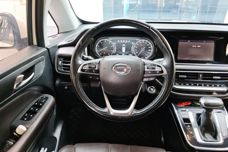 Used GAC Trumpchi M6 2019 270T Automatic Luxury Edition (7-seater) China V Standard Steering Wheel