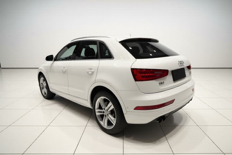 Used Audi Q3 2017 30 TFSI Fashion Model Exterior 3