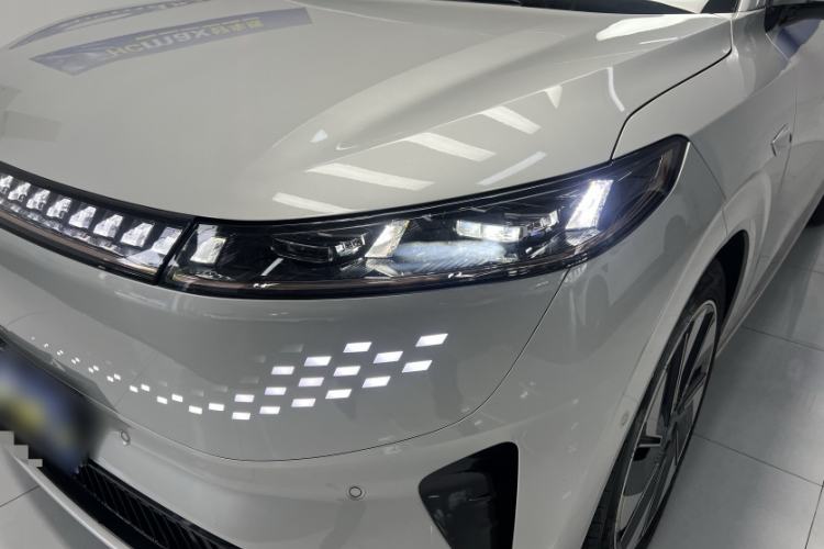 Used Dongfeng eπ eπ008 2024 210Max Range-Extended Version 6 Seats