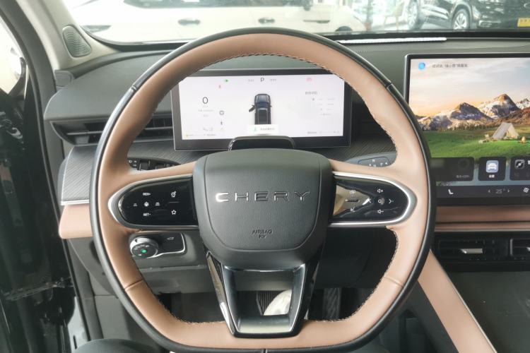 Used Chery Tiggo 8 L 2024 2.0T Two-Wheel Drive Prestige Version 5 Seats
