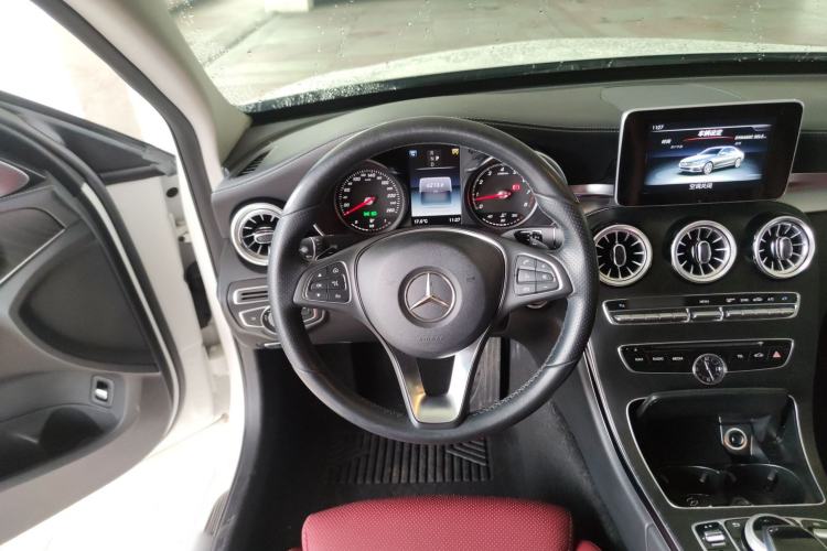 Used Mercedes-Benz C-Class 2017 Facelift C 200 L Sport Edition Steering Wheel