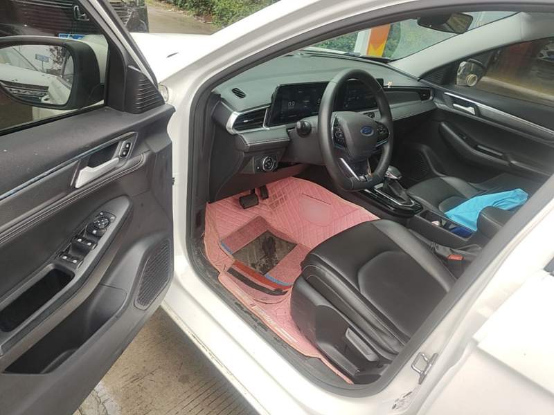 Used Ford Escort 2021 1.5L Automatic Diamond Edition — 15