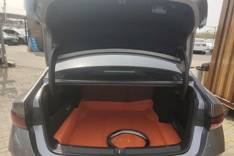 Used BYD Qin PLUS 2025 DM-i Smart Drive 55KM Leading Model Trunk