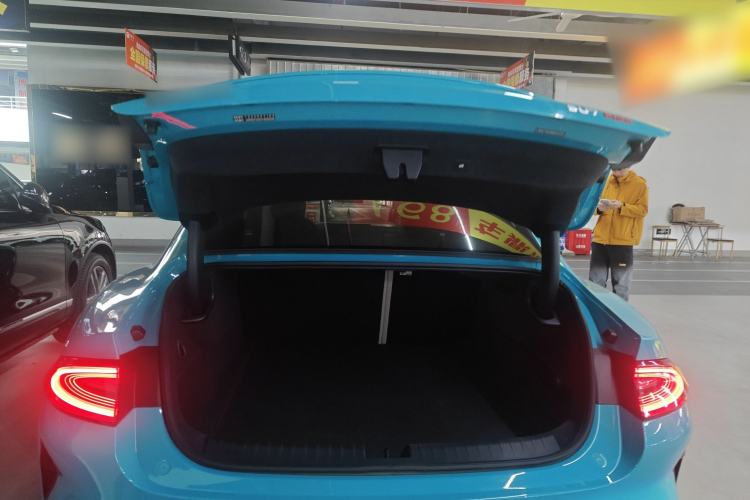 Used Xiaomi Auto SU7 2024 Four-Wheel Drive Ultra-Long Range Advanced Intelligent Driving Max Edition
