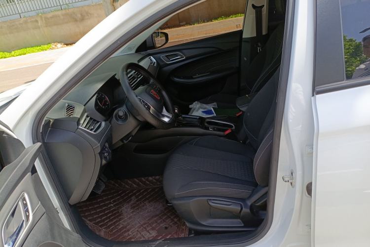 Used Roewe i5 2020 1.5L Automatic 4G Connected Linghao Edition