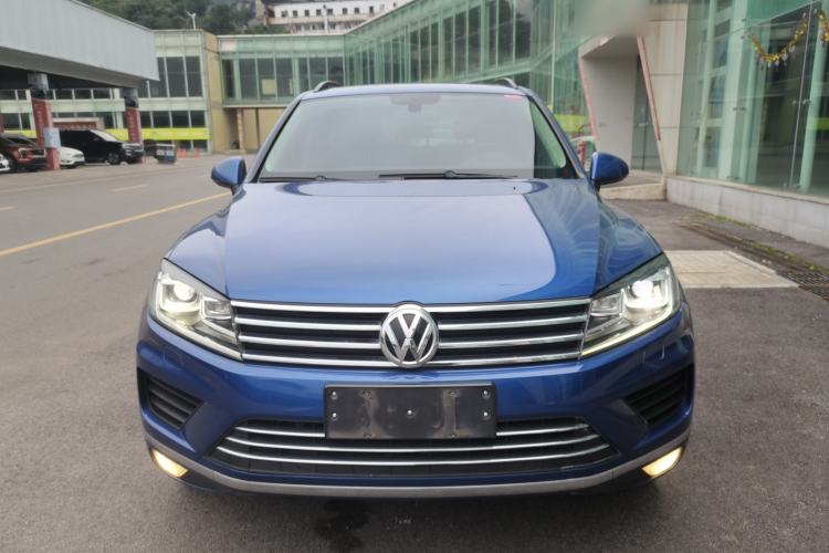 Used Volkswagen Touareg 2016 3.0 TSI Standard Version Front