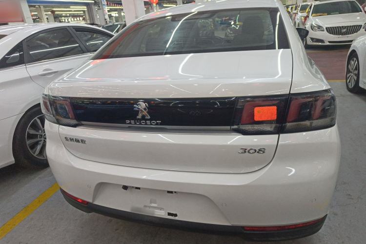 Used Peugeot 308 2018 1.6L Automatic Luxury Edition
