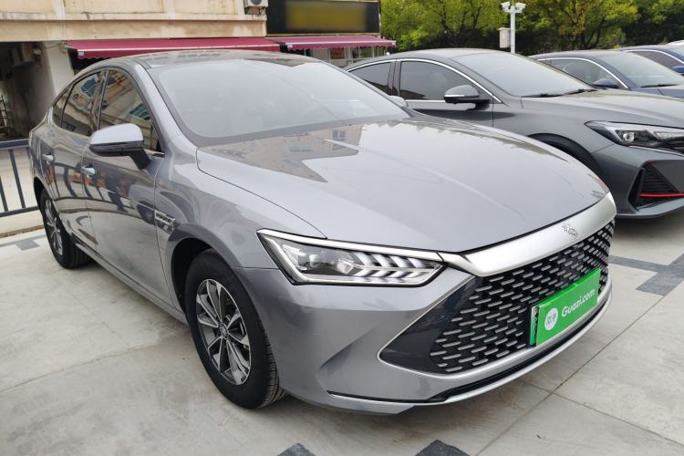 Used BYD Qin PLUS 2024 HONOR Edition DM-i 55KM Leading Model Front Right 45 Deg