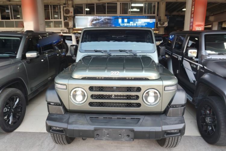 Used 212 T01 2024 2.0T Mechanic
