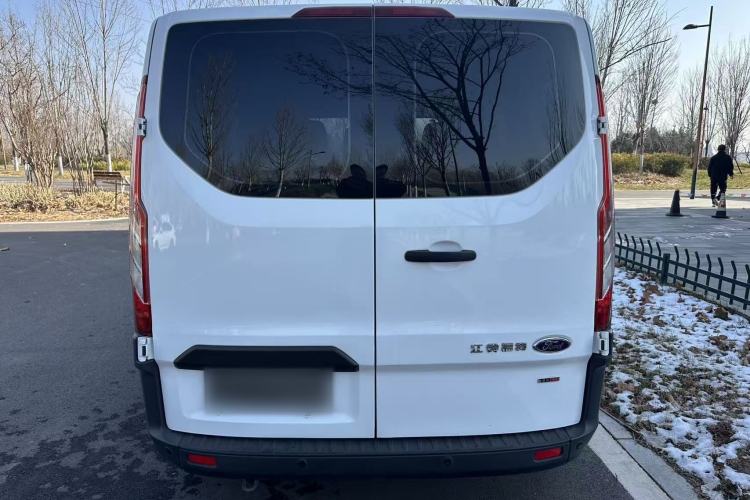 Used Ford Transit 2017 2.0T Diesel Multi-Purpose Commercial Vehicle Short Wheelbase Low Roof China V Standard
