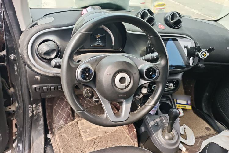 Used smart fortwo 2015 1.0L 52 kW Hardtop Passion Edition
