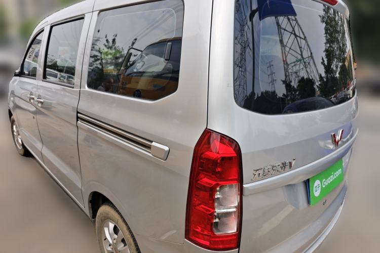 Used Wuling Hongguang V 2022 1.5L Enjoy Edition Electric-Powered LAR
