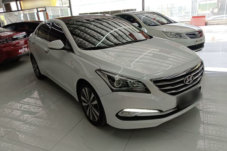 Used Hyundai Mistra 2016 1.8L Automatic Deluxe DLX Model Front Right 45 Deg