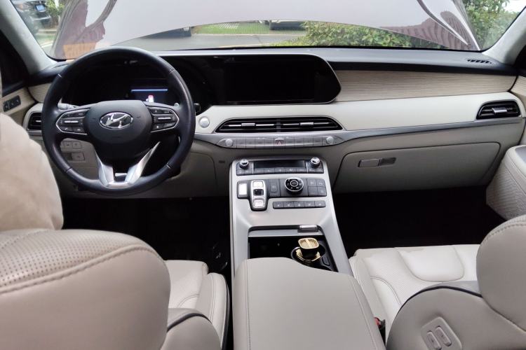 Used Hyundai Palisade 2021 3.5L Automatic 4x4 GLS
