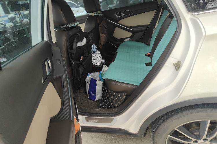 Used JMC Yusheng S330 2016 1.5L GTDi Automatic Two-Wheel Drive Flagship Edition Interior 4