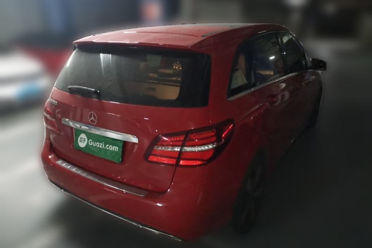 Used Mercedes-Benz B-Class 2019 B 200 Fashion Model Rear Right 45 Deg