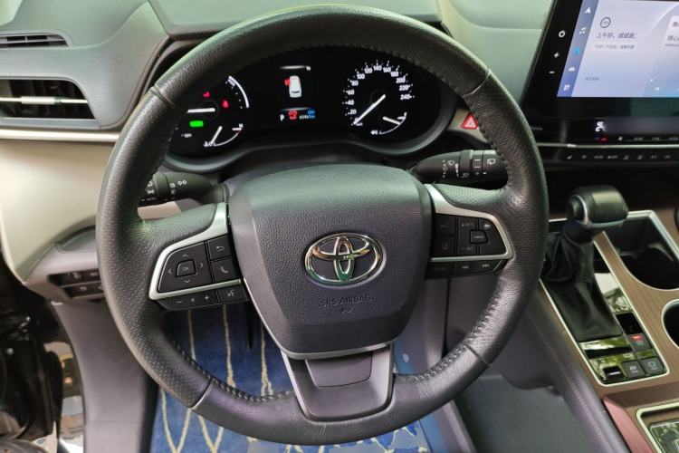 Used Toyota Granvia 2023 2.5L Hybrid Prestige VIP Edition
