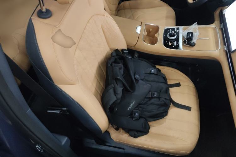 Used Geely Galaxy Galaxy Xingjian 7 EM-i 2025 120km Flagship Edition
