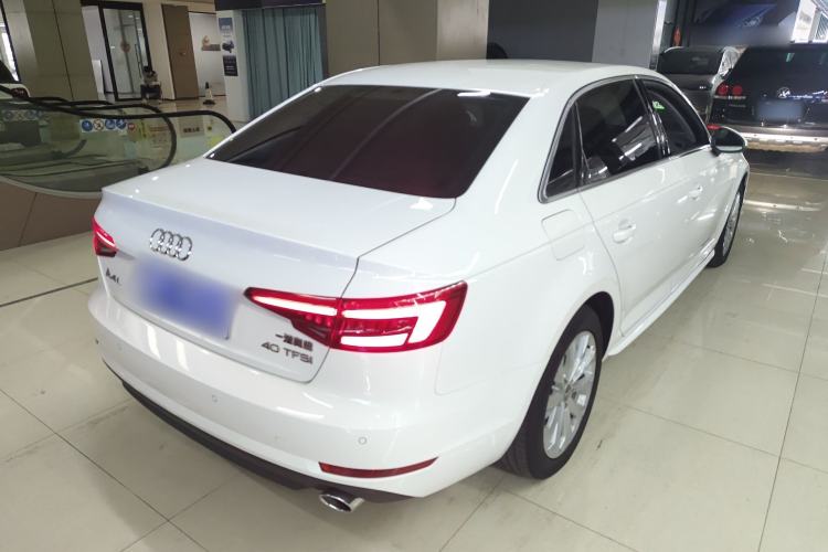 Used Audi A4L 2017 Plus 40 TFSI Ambition Model
