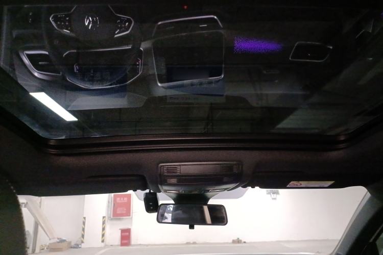 Used Volkswagen T-ROC 2025 Facelift Model 2 300TSI DSG Two-Wheel Drive Chenguang Edition Headliner