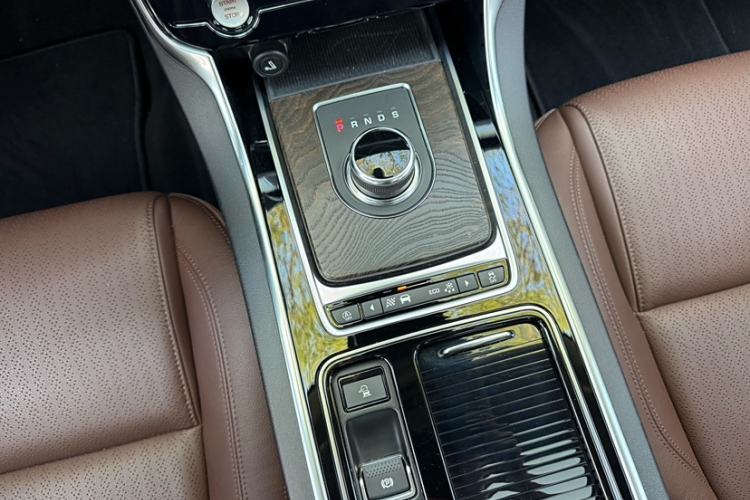 Used Jaguar XFL 2018 XFL 2.0T 250 PS Luxury Edition
