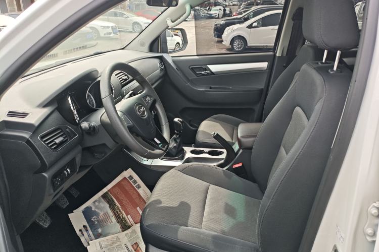 Used JAC Group T6 2022 2.0T Diesel Two-Wheel Drive Engineering Version with Long Wheelbase Left Front Seat