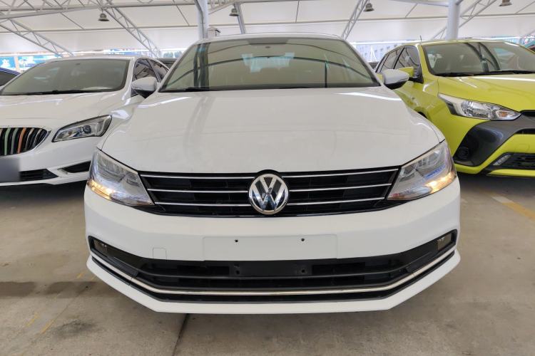 Used Volkswagen Sagitar 2017 230TSI Automatic Comfort Version