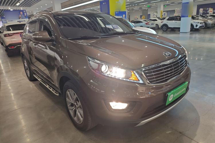 Used Kia Sportage R 2015 2.0L Automatic Two-Wheel Drive GLS Front Right 45 Deg