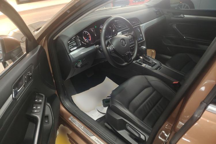 Used Volkswagen Lamando 2015 280TSI DSG Comfort Edition Driver Seat