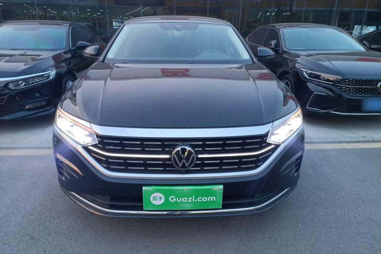 Used Volkswagen Passat 2023 Facelift 330TSI Luxury Edition