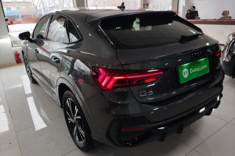 Used Audi Q3 2022 40 TFSI Fashion Dynamic Model
