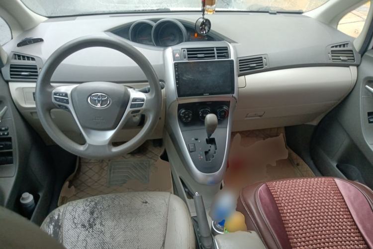 Used Toyota Verso 2015 180E CVT Crossover Edition