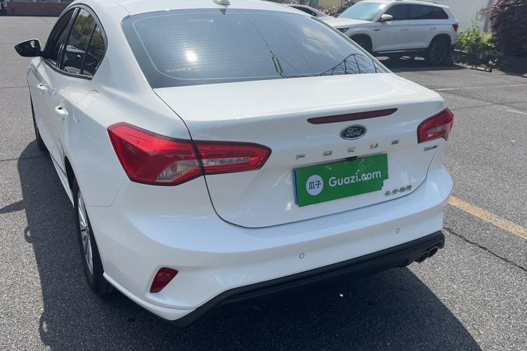 Used Ford Focus 2020 Sedan EcoBoost 180 Automatic Trend Edition Exterior 3