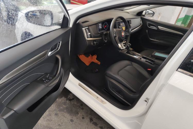 Used Roewe i6 2020 PLUS 1.6L CVT 4G Connected Glory Flagship Edition
