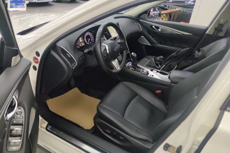 Used Infiniti Q50L 2018 2.0T Enjoyment Version China VI Standard