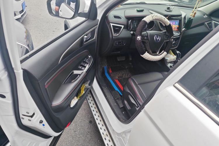 Used CHANGAN CS75 2017 Shangkui Edition 1.5T Automatic Fengxiang Model Driver Seat