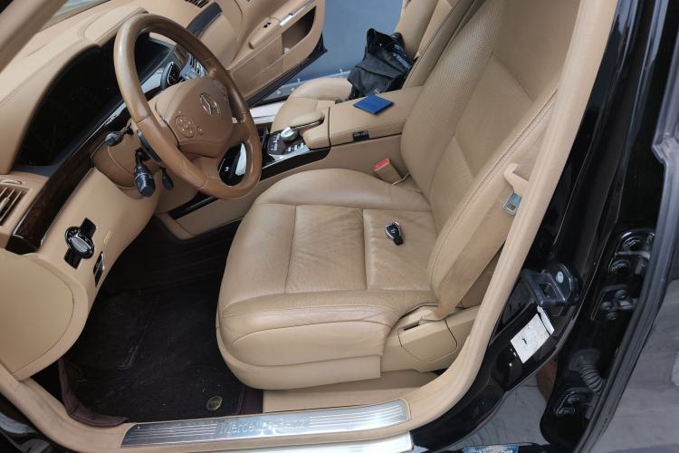 Used Mercedes-Benz S-Class 2010 S 300 L Luxury Model
