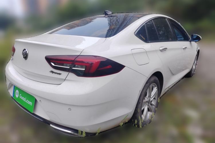 Used Buick Regal 2017 20T Elite Edition Rear Right 45 Deg