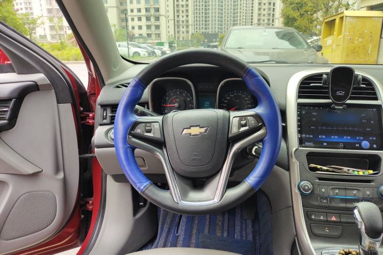 Used Chevrolet Malibu 2013 2.0L Automatic Luxury Edition Steering Wheel
