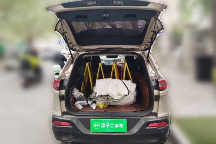 Used Jeep Cherokee 2016 2.0L Superior Edition
