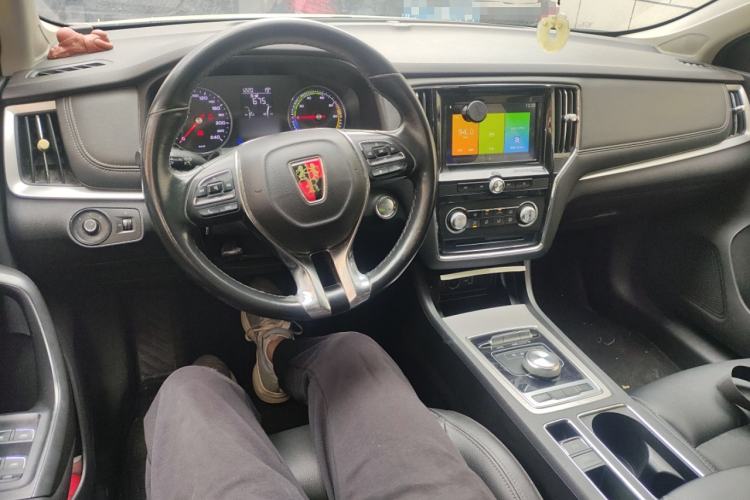 Used Roewe i6 New Energy 2019 PLUS 50T 4G Connected Glory Luxury Edition
