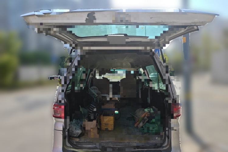 Used FORTHING Lingzhi 2017 M3L 1.6L 7-Seater Standard Model Trunk