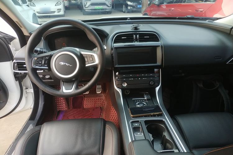 Used Jaguar XEL 2019 2.0T 200 PS Deluxe Edition
