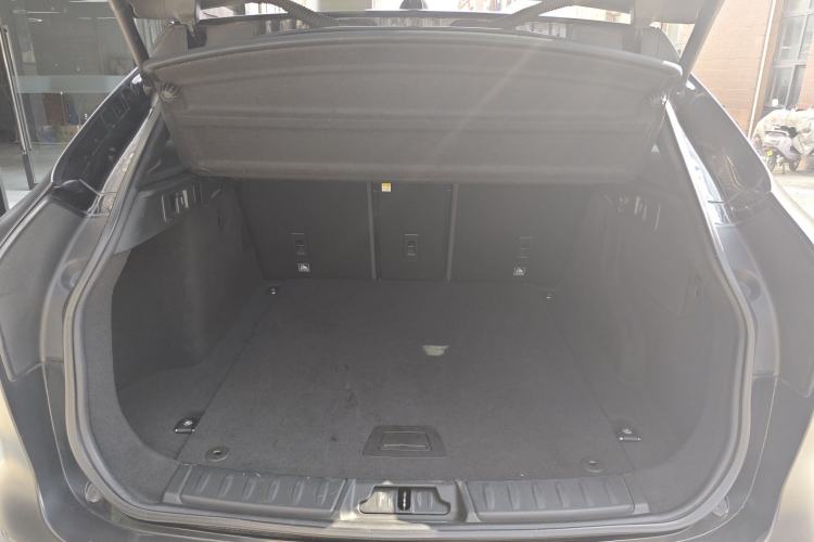 Used Jaguar F-PACE 2016 2.0T Two-Wheel-Drive R-Sport Sport Edition