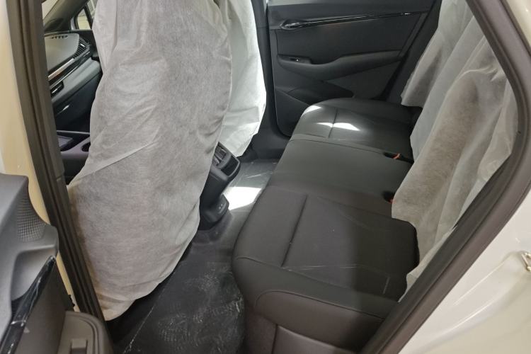 Used Volkswagen ID.UNYX 2024 Revised Pro Long-Range Version Left Rear Seat