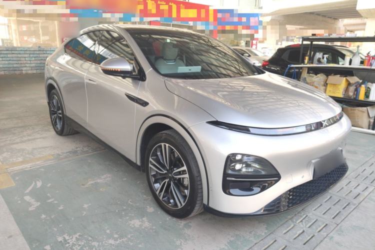 Used XPeng G6 2023 755 Ultra-Long Range Max Front Right 45 Deg